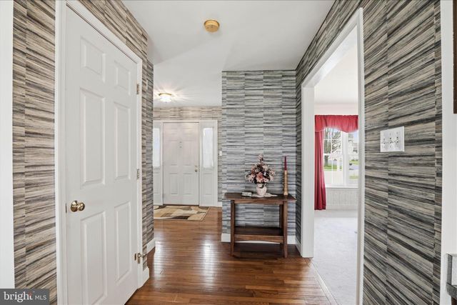 105 PARK PL, Landisville, PA 17538