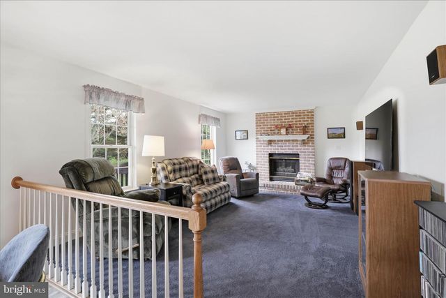 105 PARK PL, Landisville, PA 17538