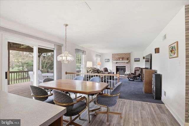 105 PARK PL, Landisville, PA 17538