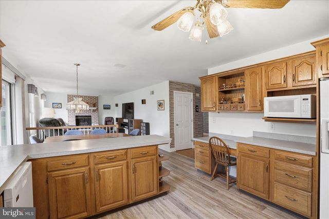 105 PARK PL, Landisville, PA 17538