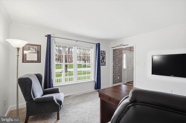 105 PARK PL, Landisville, PA 17538