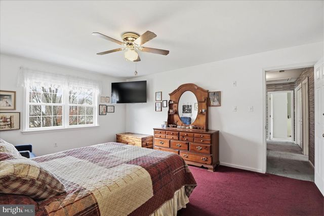 105 PARK PL, Landisville, PA 17538