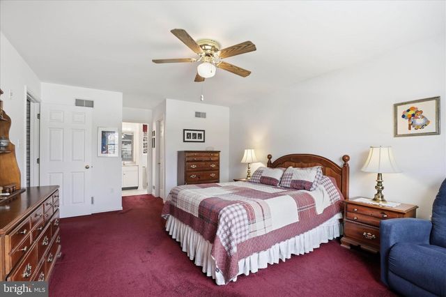 105 PARK PL, Landisville, PA 17538