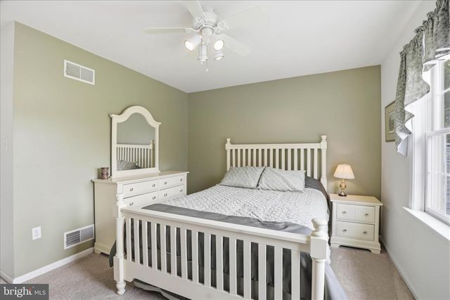 105 PARK PL, Landisville, PA 17538