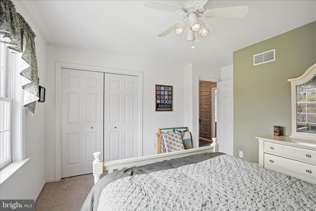 105 PARK PL, Landisville, PA 17538