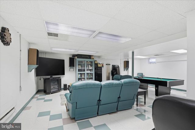 105 PARK PL, Landisville, PA 17538