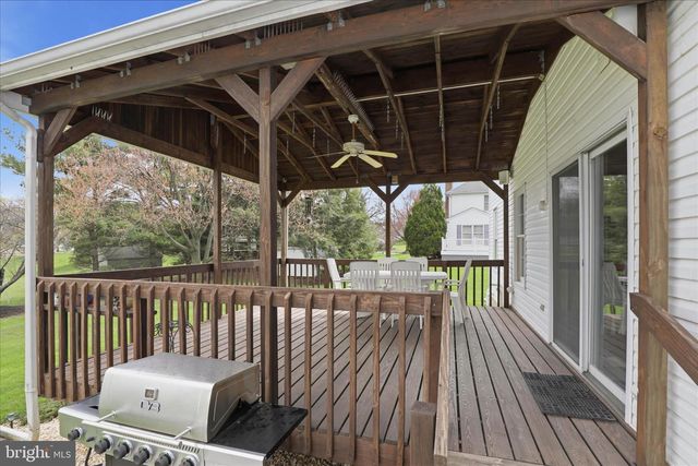 105 PARK PL, Landisville, PA 17538