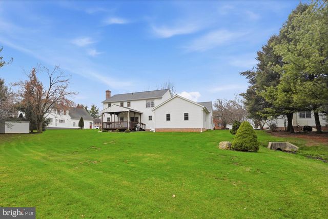 105 PARK PL, Landisville, PA 17538