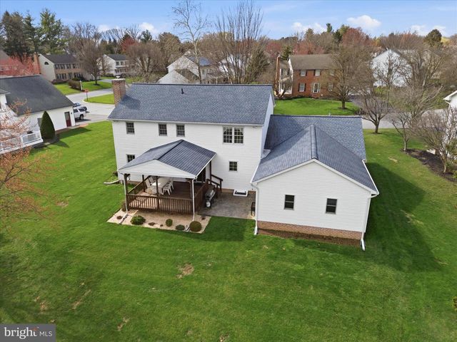 105 PARK PL, Landisville, PA 17538