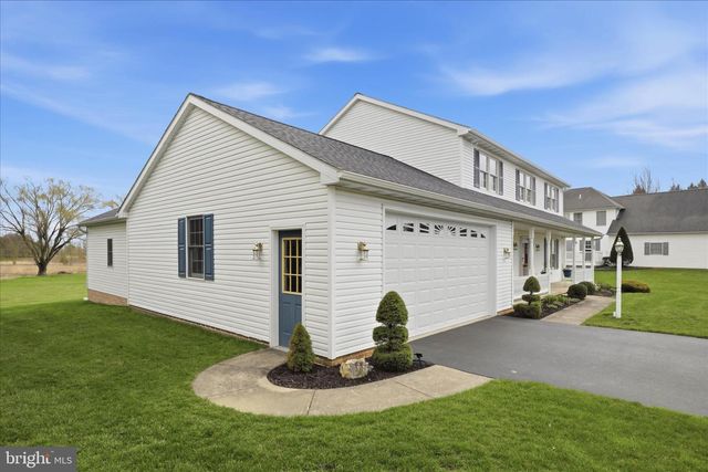 105 PARK PL, Landisville, PA 17538