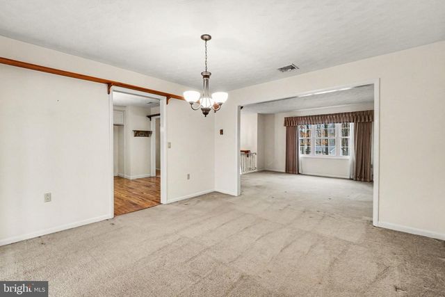 5 ANKAJAM DR, Duncannon, PA 17020