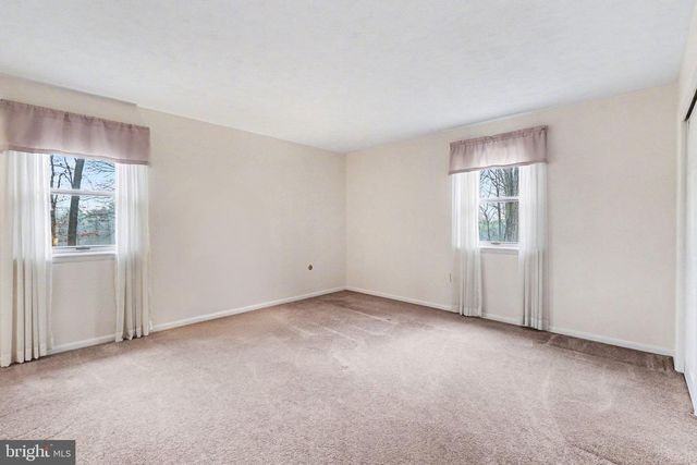 5 ANKAJAM DR, Duncannon, PA 17020