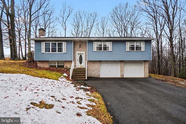 5 ANKAJAM DR, Duncannon, PA 17020