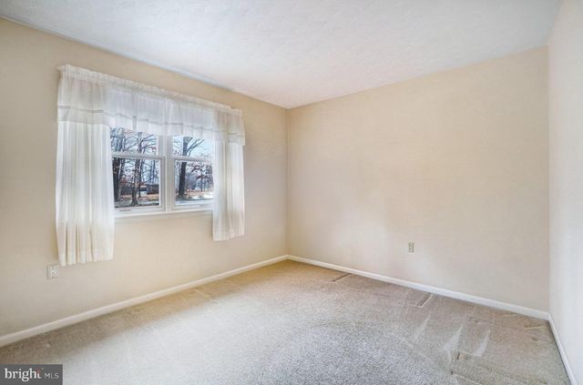 5 ANKAJAM DR, Duncannon, PA 17020