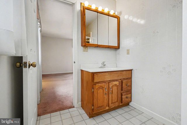 5 ANKAJAM DR, Duncannon, PA 17020