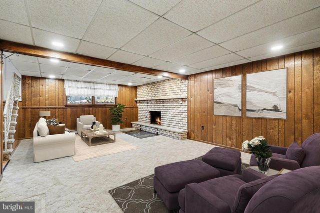 5 ANKAJAM DR, Duncannon, PA 17020