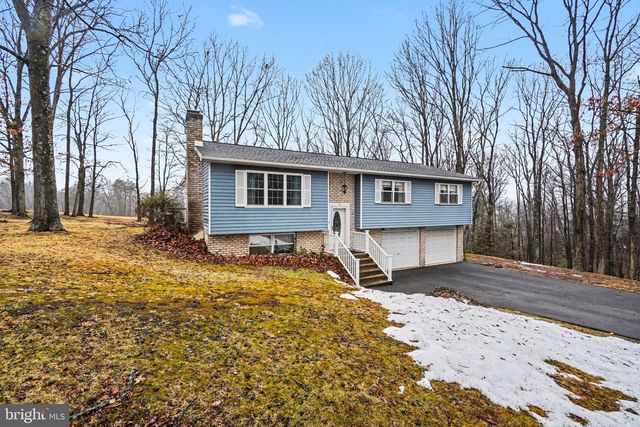 5 ANKAJAM DR, Duncannon, PA 17020