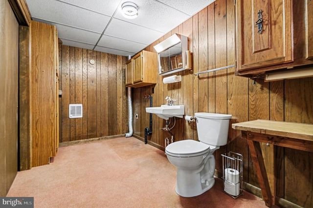 5 ANKAJAM DR, Duncannon, PA 17020