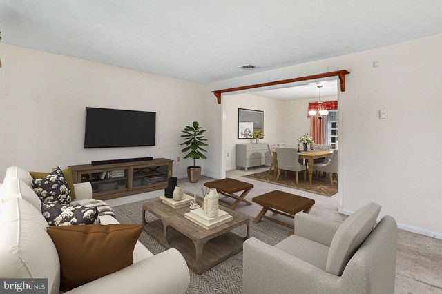 5 ANKAJAM DR, Duncannon, PA 17020