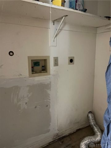 8454 Mcewen Road, Dayton, OH 45458