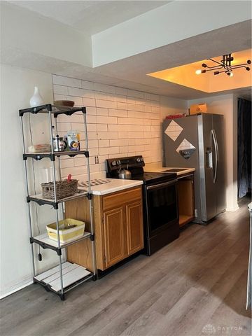 8454 Mcewen Road, Dayton, OH 45458