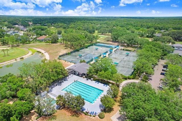 5326 TWIN CREEKS DRIVE, Valrico, FL 33596