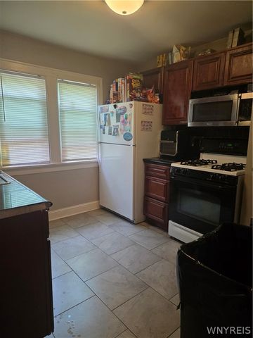 32 Lasalle Avenue, Tonawanda, NY 14217