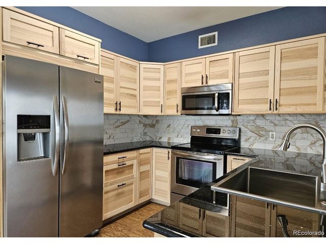 1156 Opal St 102, Broomfield, CO 80020