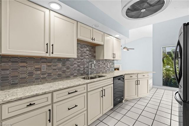 7305 Constitution CIR, Fort Myers, FL 33967