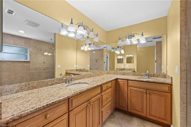 7305 Constitution CIR, Fort Myers, FL 33967