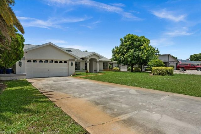 7305 Constitution CIR, Fort Myers, FL 33967