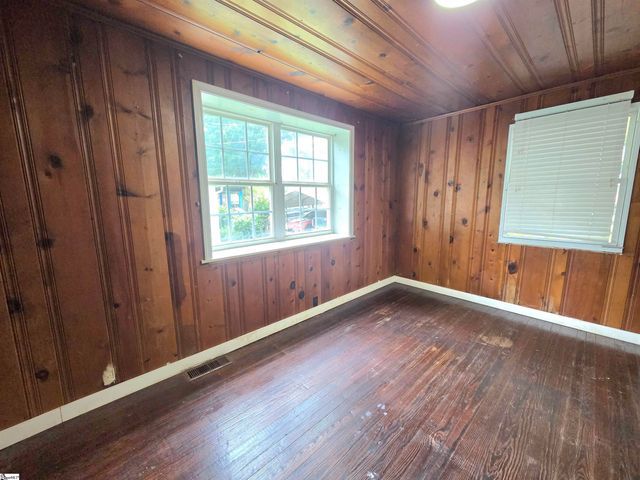 21 N Haven Drive, Greenville, SC 29617