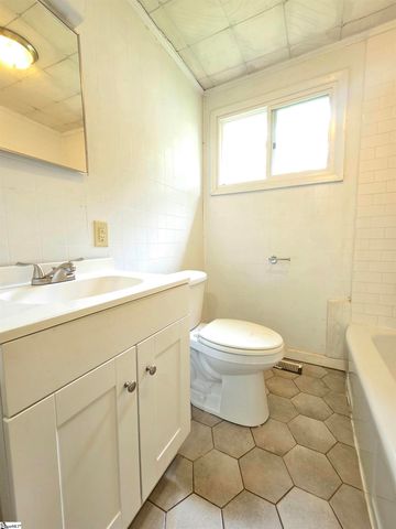 21 N Haven Drive, Greenville, SC 29617