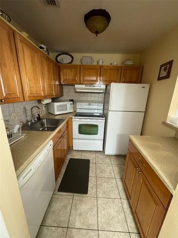 221 Kent M 221, West Palm Beach, FL 33417