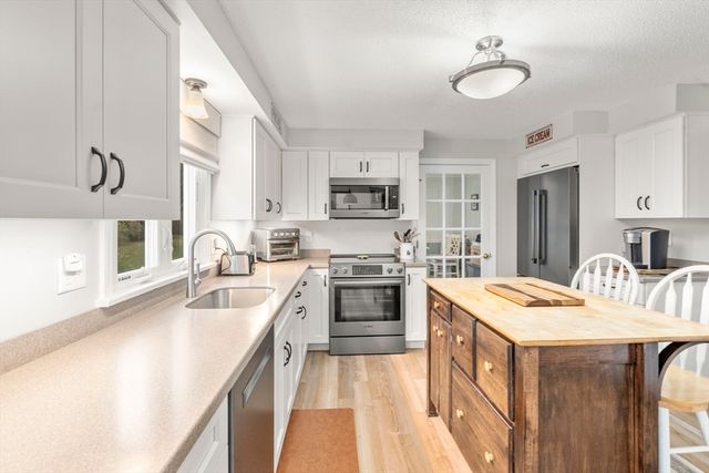 25 Briar Dr, Milford, MA 01757