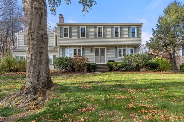 25 Briar Dr, Milford, MA 01757