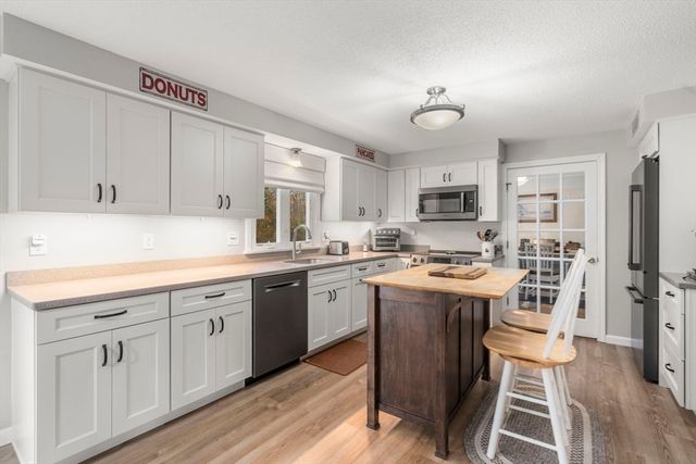 25 Briar Dr, Milford, MA 01757