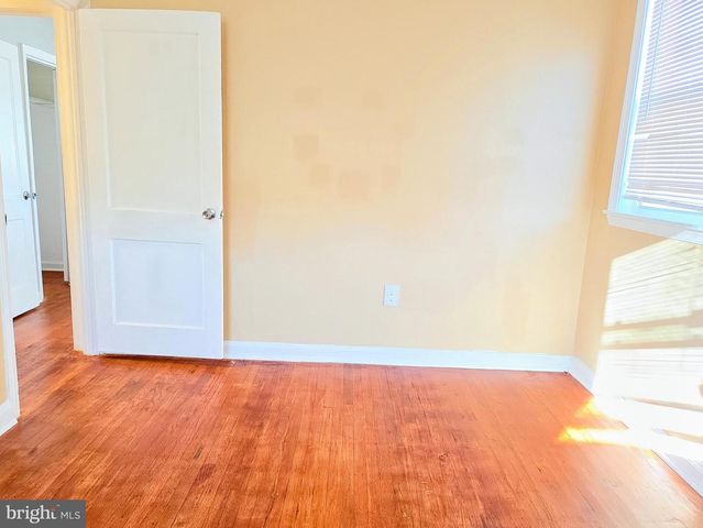 56 MORRIS RD, New Castle, DE 19720