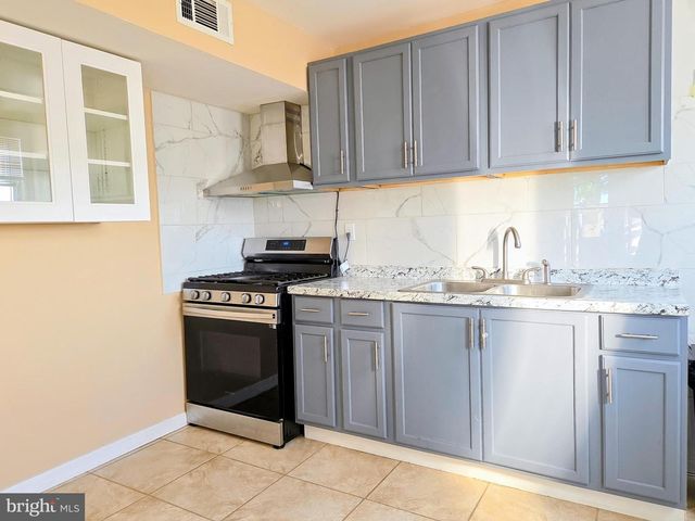 56 MORRIS RD, New Castle, DE 19720