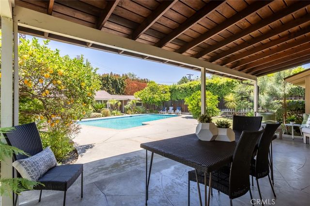 12323 Landale, Studio City, CA 91604