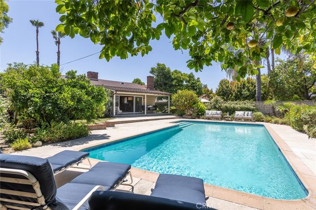 12323 Landale, Studio City, CA 91604