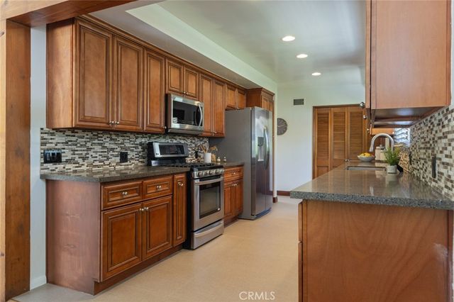 12323 Landale, Studio City, CA 91604