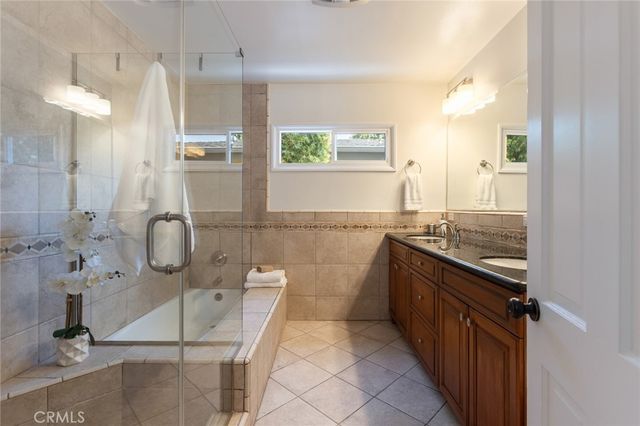12323 Landale, Studio City, CA 91604