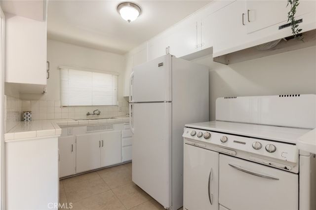 12323 Landale, Studio City, CA 91604