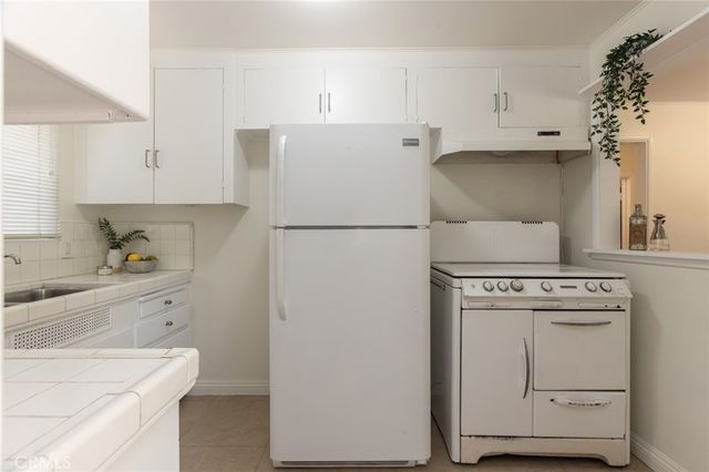 12323 Landale, Studio City, CA 91604