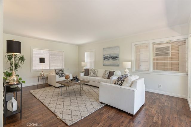 12323 Landale, Studio City, CA 91604