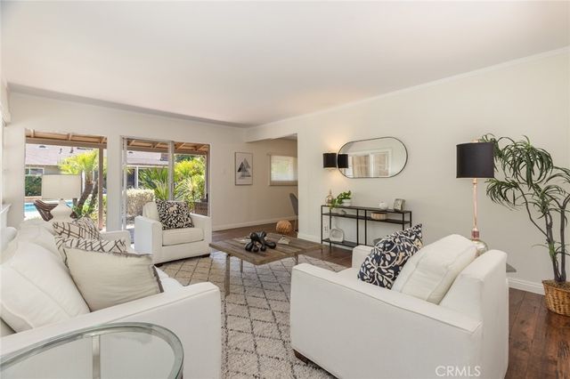 12323 Landale, Studio City, CA 91604