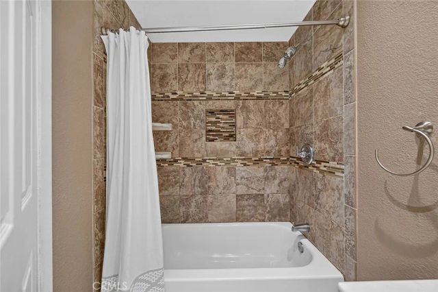 1630 E Edgecomb, Covina, CA 91724