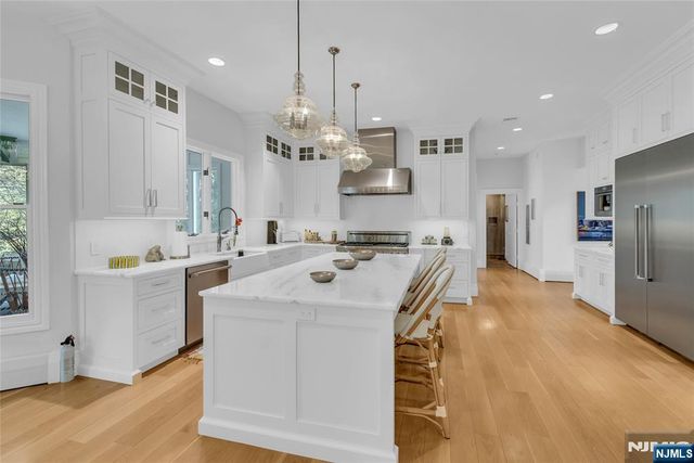 200 Wood Turtle Run, Norwood, NJ 07648