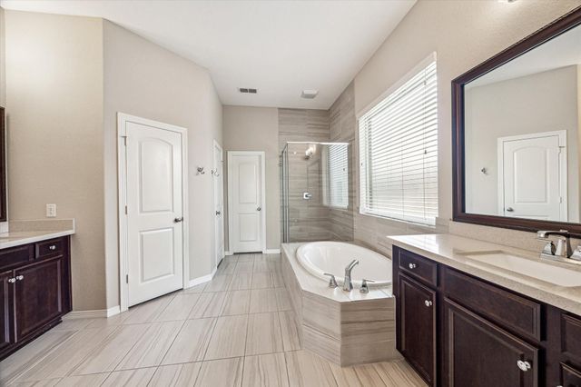 1911 Donna Temple Court, Richmond, TX 77469